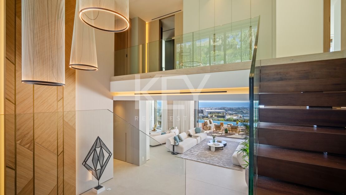 Lujosa Villa con vistas panorámicas al mar a minutos de Puerto Banús en La Quinta, Benahavis