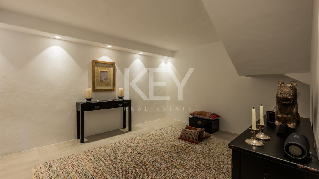 Роскошная вилла с 6 спальнями и панорамным видом в Эль-Мадроньяле, Бенахавис