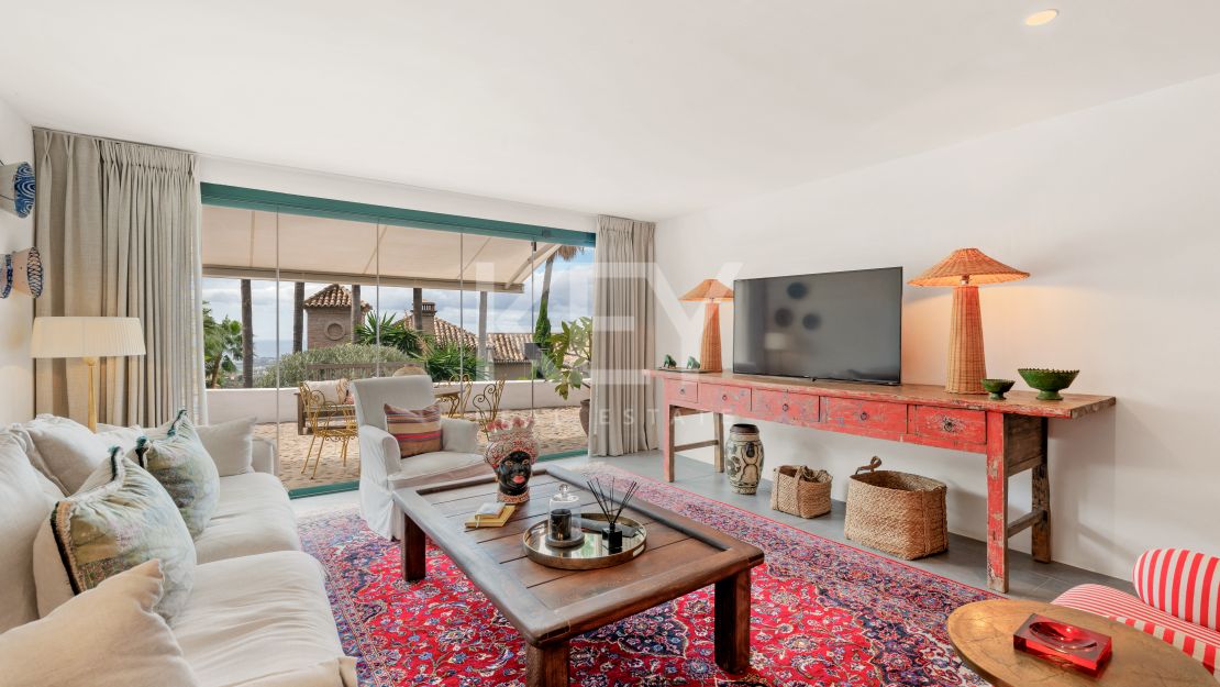 Роскошная вилла с 6 спальнями и панорамным видом в Эль-Мадроньяле, Бенахавис