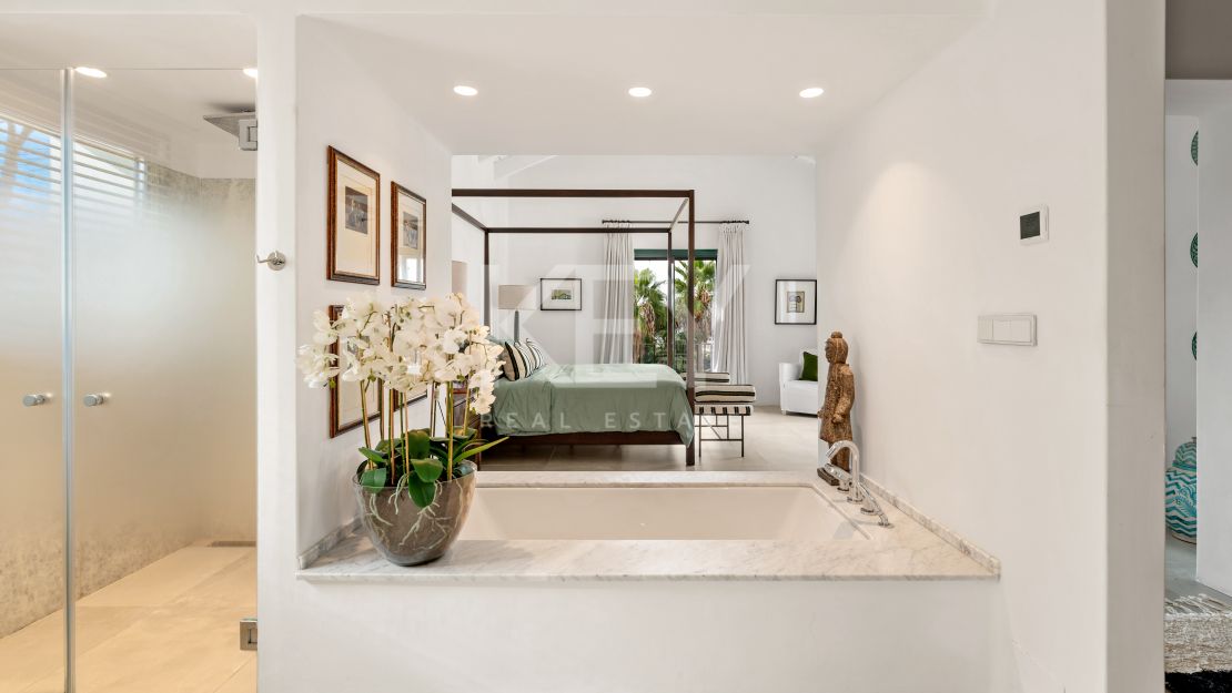 Роскошная вилла с 6 спальнями и панорамным видом в Эль-Мадроньяле, Бенахавис