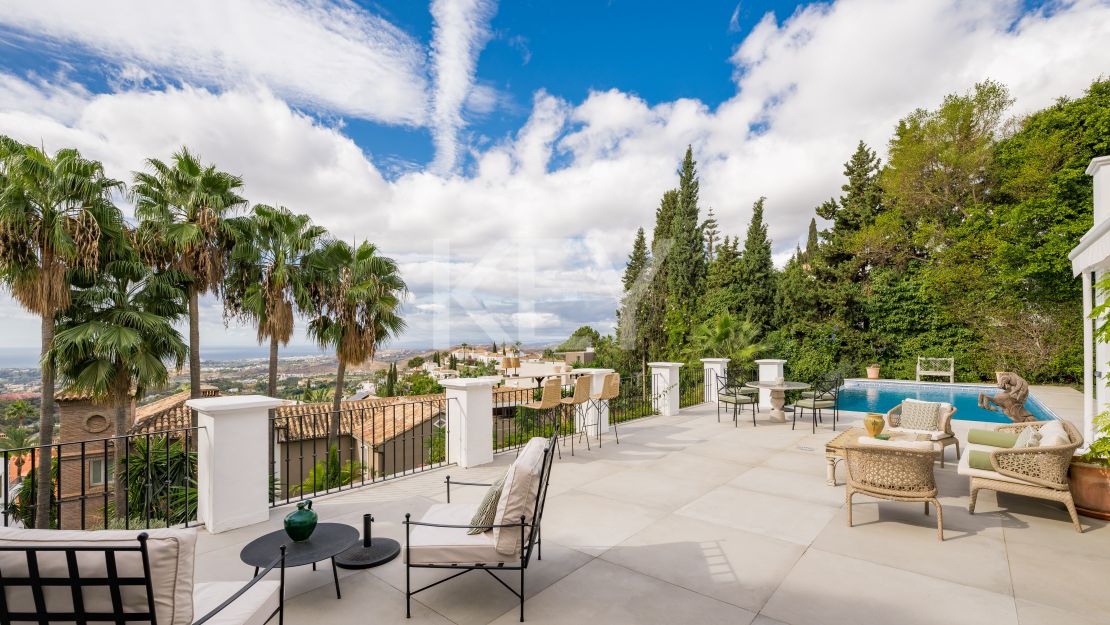 Роскошная вилла с 6 спальнями и панорамным видом в Эль-Мадроньяле, Бенахавис