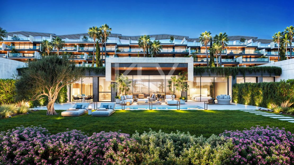 Penthouse with private solarium and sea views in Manilva Beach