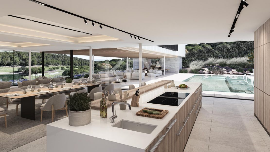 Эксклюзивный участок с панорамным видом на поле для гольфа и море в Ла-Ресерва, Сотогранде