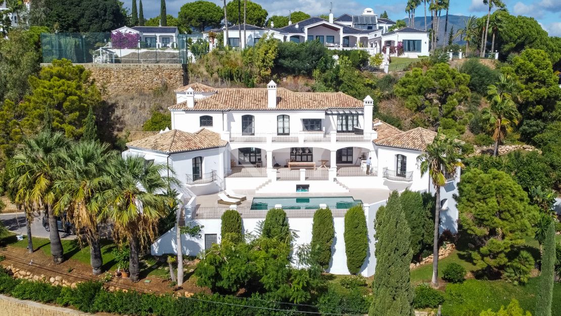 Exclusiva Villa con impresionantes vistas panorámicas en El Madroñal, Benahavis