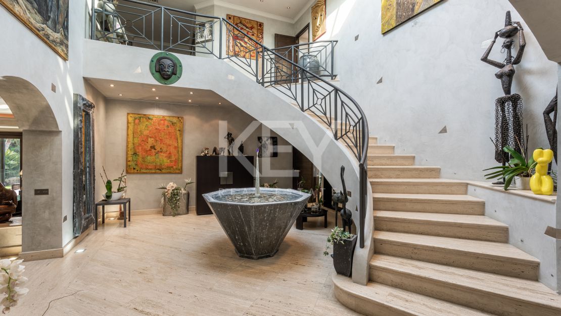 Exceptional Villa: luxury, space, and comfort near Puerto Banús in Paraiso Barronal, Estepona