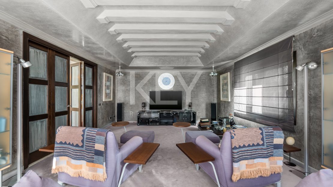 Exceptional Villa: luxury, space, and comfort near Puerto Banús in Paraiso Barronal, Estepona