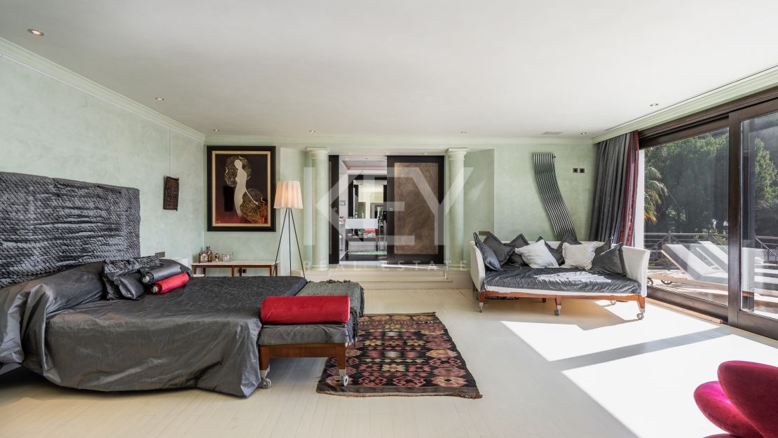 Exceptional Villa: luxury, space, and comfort near Puerto Banús in Paraiso Barronal, Estepona