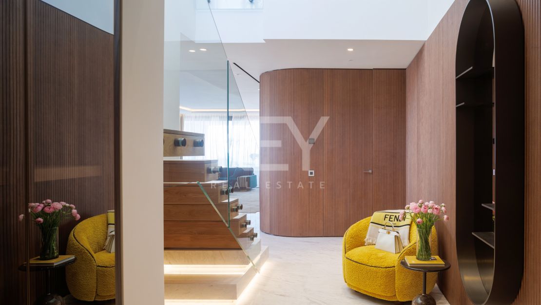 Luxurious duplex ground floor apartment in EPIC Marbella Golden Mile