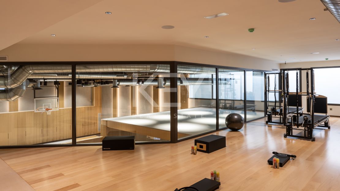 Luxurious duplex ground floor apartment in EPIC Marbella Golden Mile