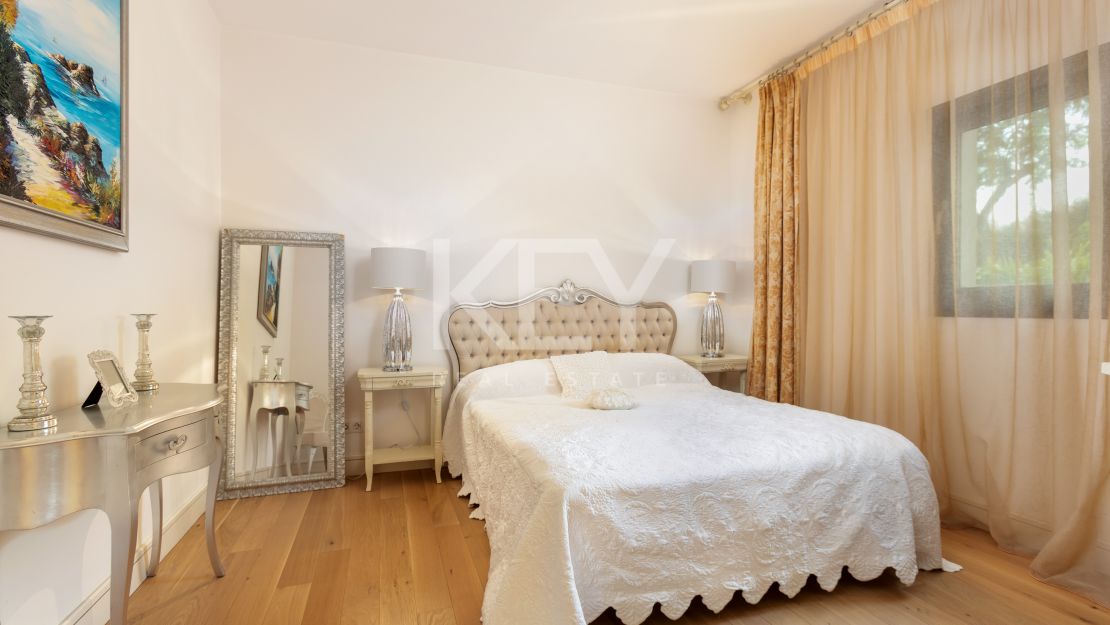 Luxury living in a private gated community on Marbella's Golden Mile