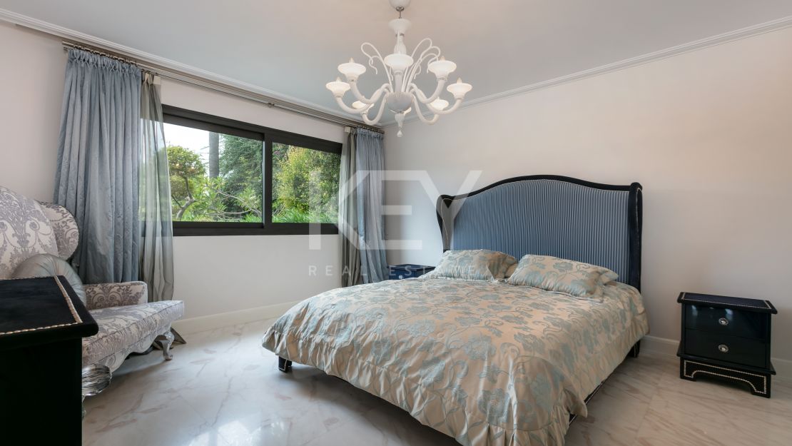 Luxury living in a private gated community on Marbella's Golden Mile