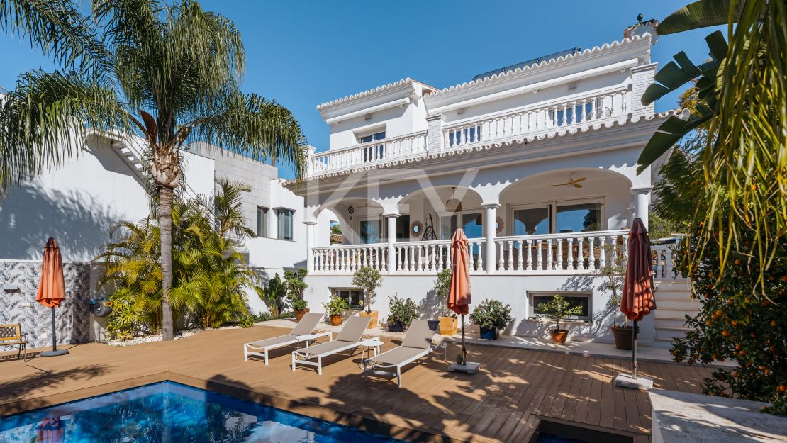 Sofisticada Villa con solárium y vistas al mar en Nagüeles, Marbella Milla de Oro