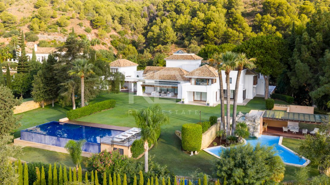 Villa La Concha: luxurious living in Cascada de Camoján, Marbella