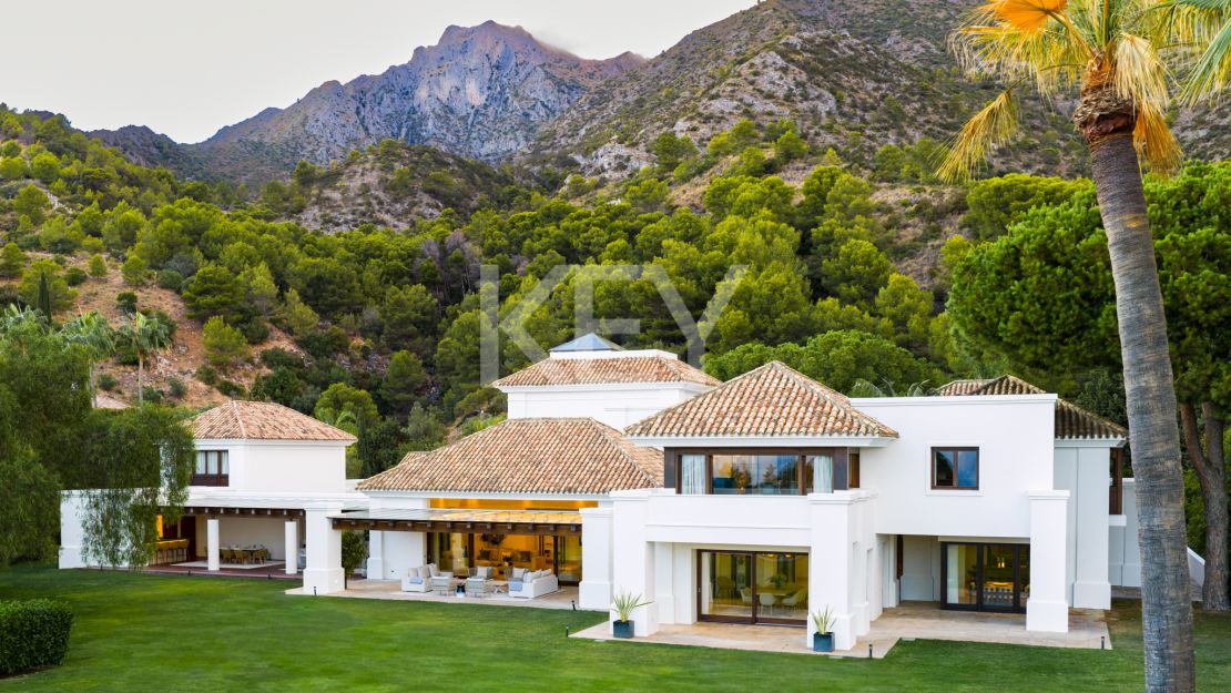Villa La Concha: luxurious living in Cascada de Camoján, Marbella