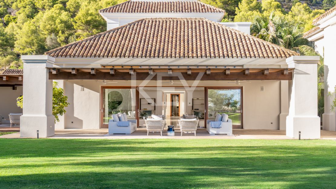 Villa La Concha: luxurious living in Cascada de Camoján, Marbella