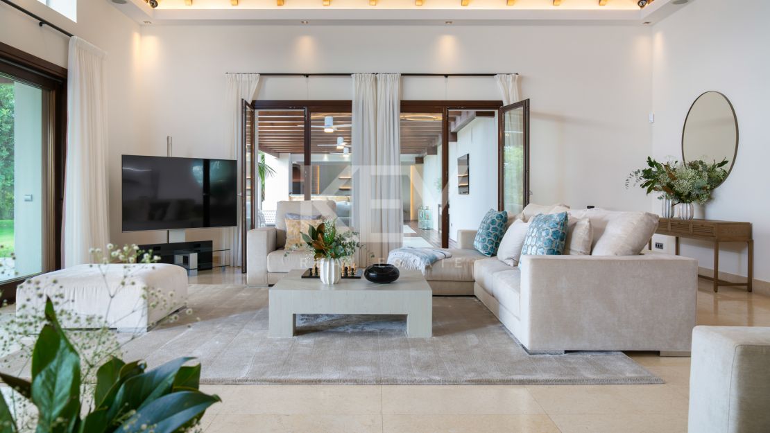 Villa La Concha: luxurious living in Cascada de Camoján, Marbella