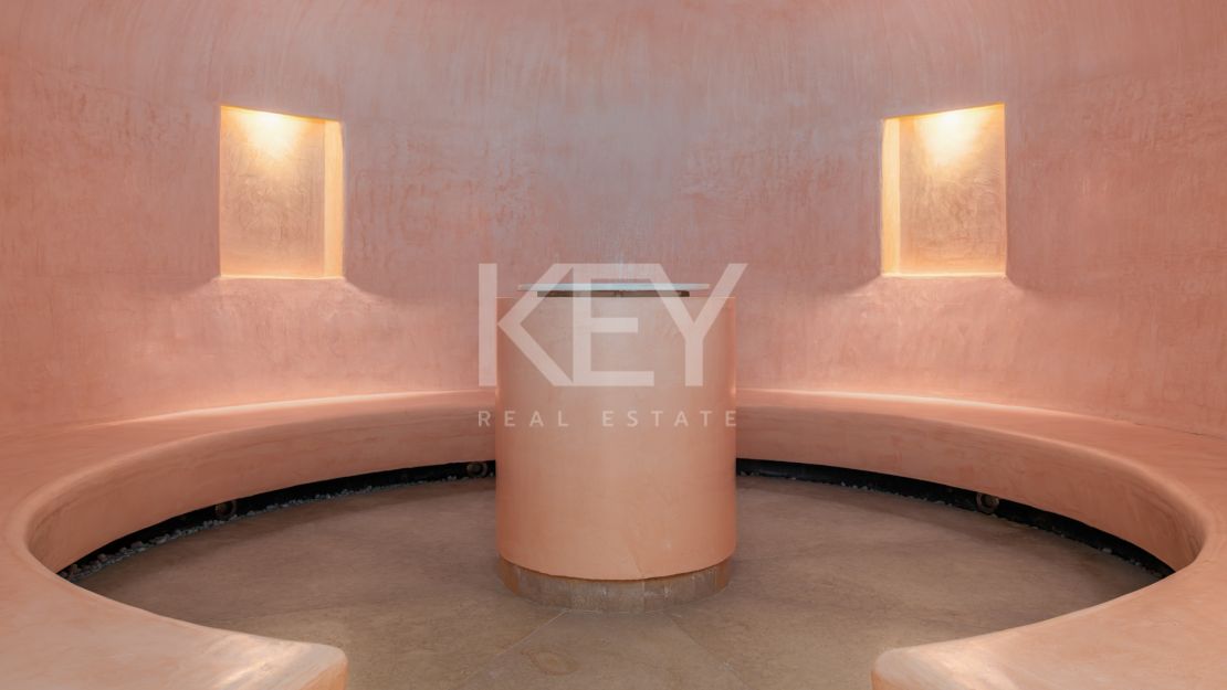 Villa La Concha: luxurious living in Cascada de Camoján, Marbella