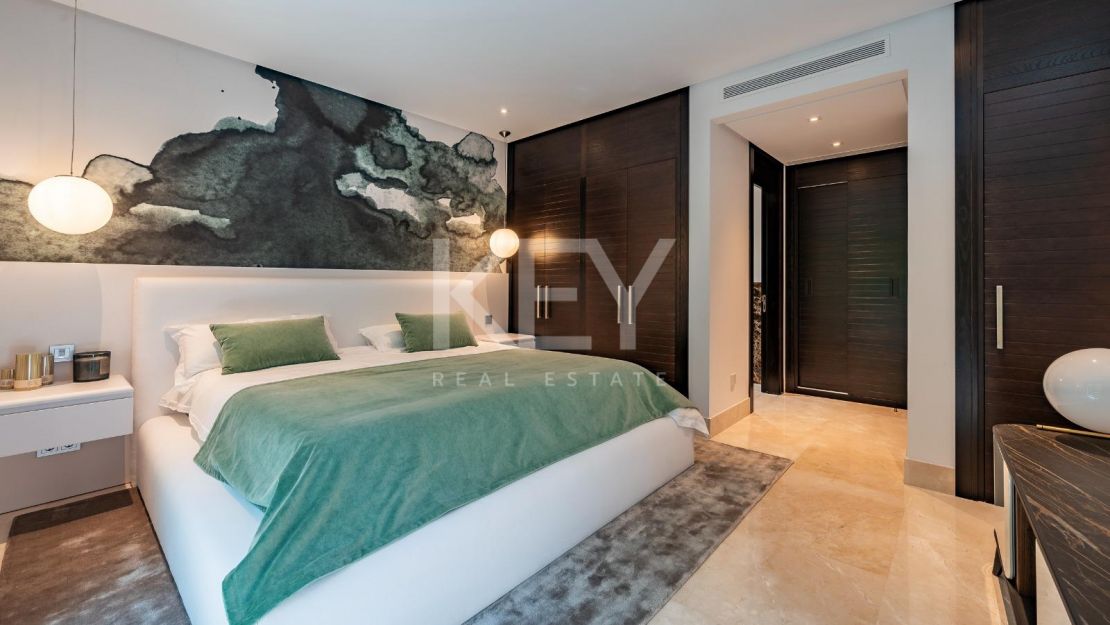 Exquisita villa de golf en primera línea con vistas impresionantes en Los Flamingos, Benahavís