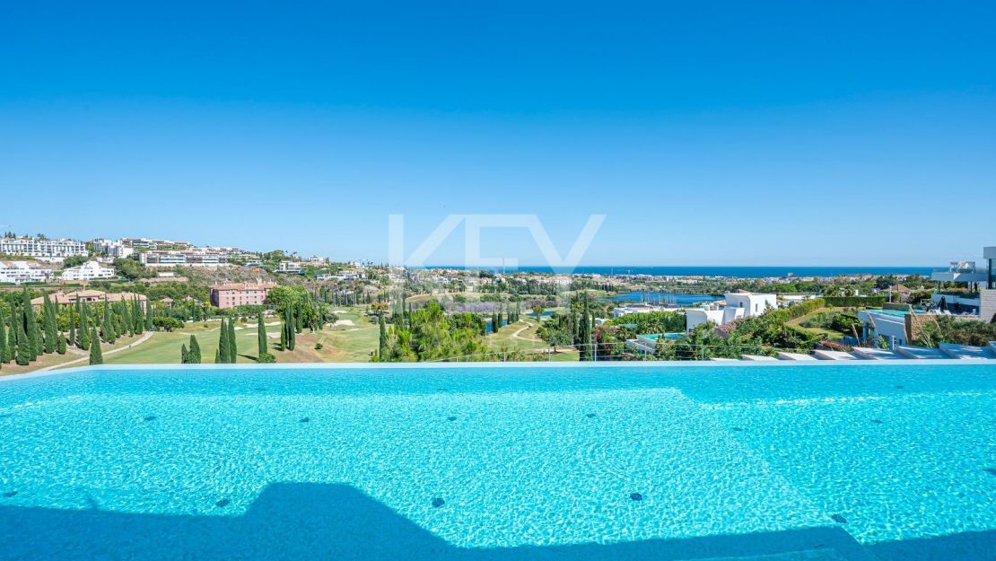 Exquisita villa de golf en primera línea con vistas impresionantes en Los Flamingos, Benahavís