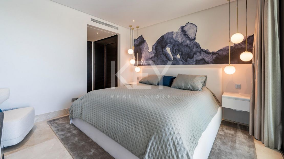 Exquisita villa de golf en primera línea con vistas impresionantes en Los Flamingos, Benahavís