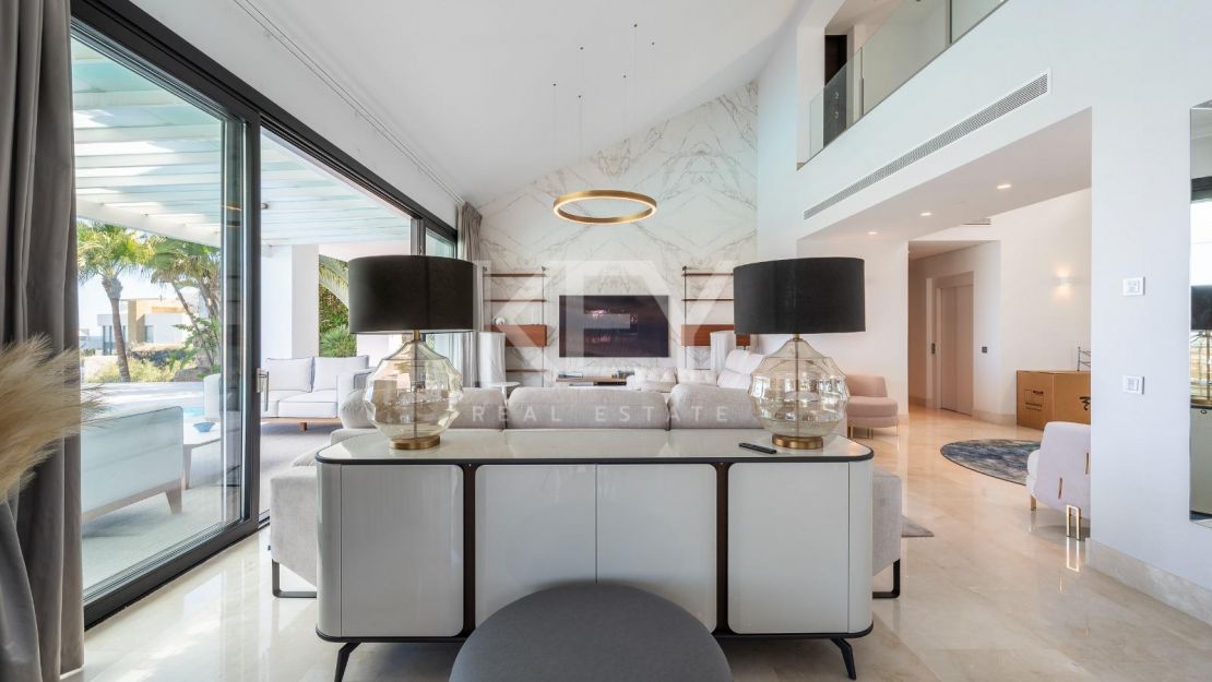 Exquisita villa de golf en primera línea con vistas impresionantes en Los Flamingos, Benahavís