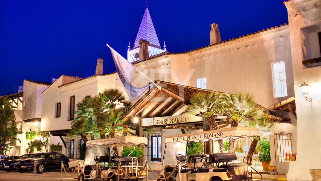 Newly renovated apartment in the prestigious Puente Romano, Marbella Golden Mile