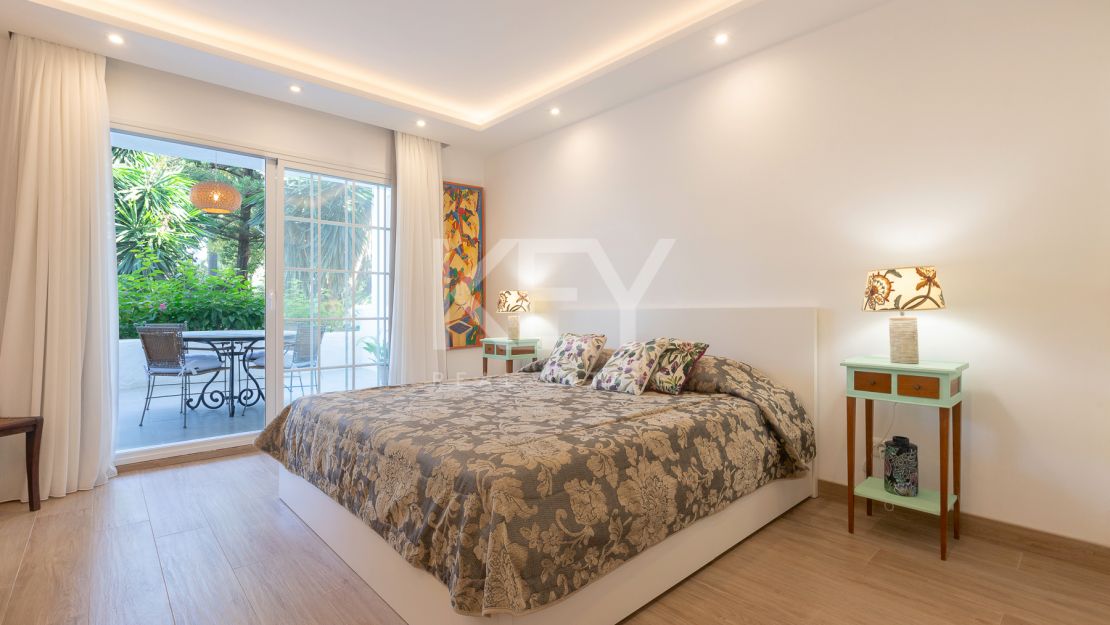 Newly renovated apartment in the prestigious Puente Romano, Marbella Golden Mile