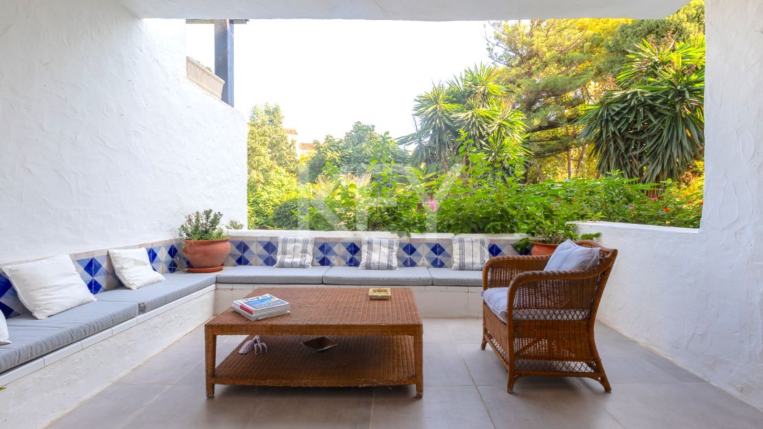 Newly renovated apartment in the prestigious Puente Romano, Marbella Golden Mile