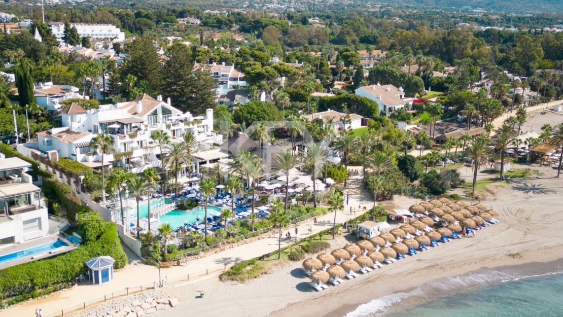 Newly renovated apartment in the prestigious Puente Romano, Marbella Golden Mile