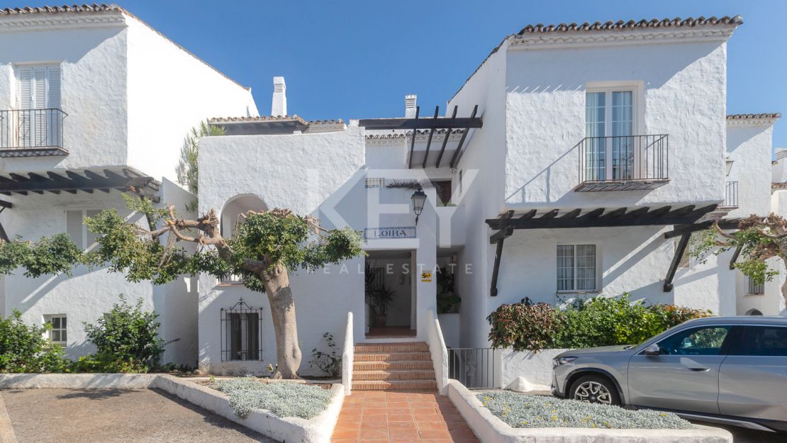 Newly renovated apartment in the prestigious Puente Romano, Marbella Golden Mile