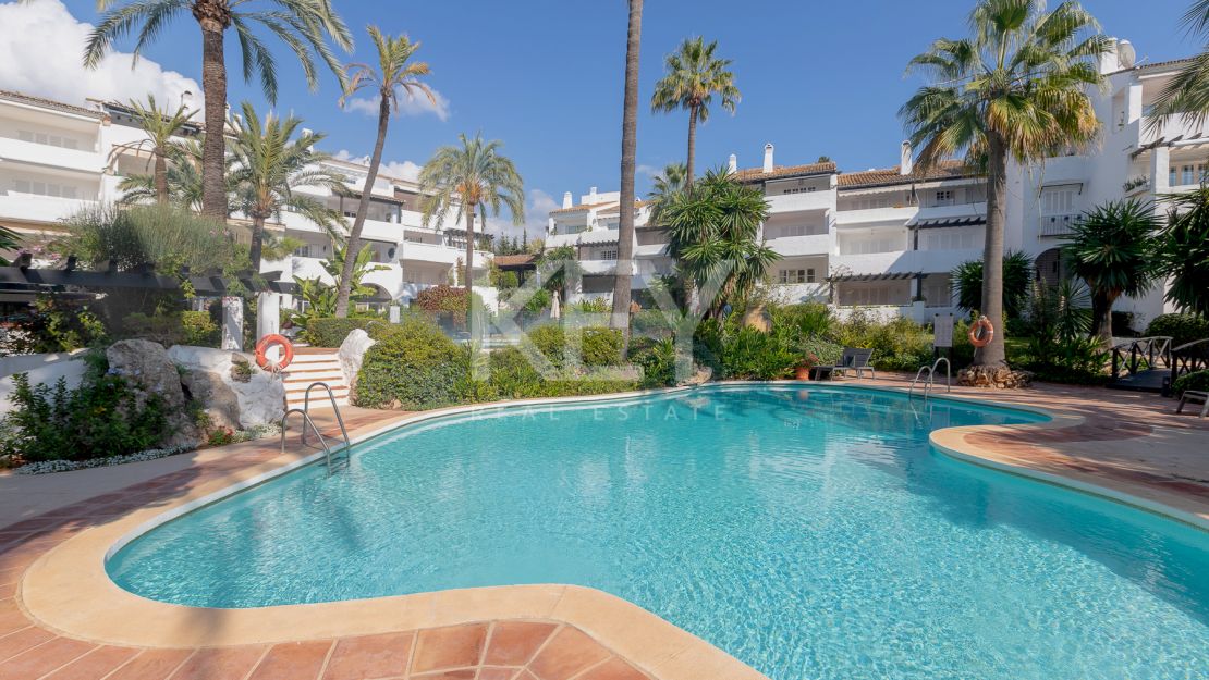 Newly renovated apartment in the prestigious Puente Romano, Marbella Golden Mile