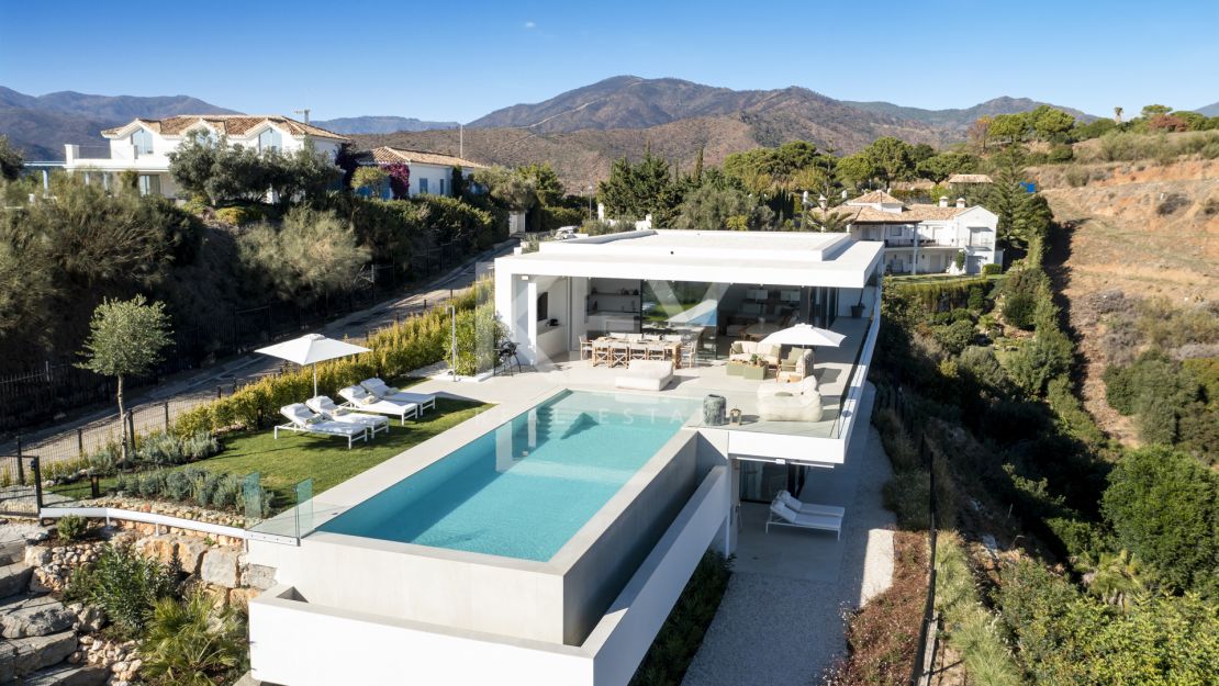 Villa contemporánea exclusiva con piscina infinita climatizada en Monte Mayor, Benahavís