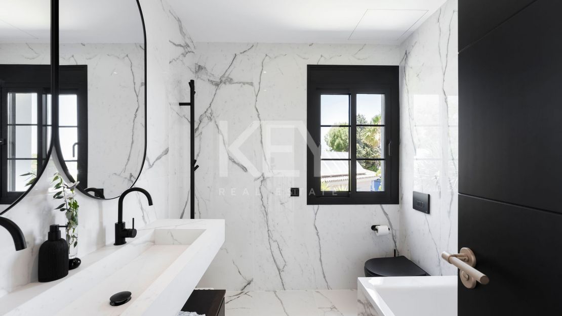 Элегантная вилла в скандинавском стиле в Монте Биарриц, Эстепона