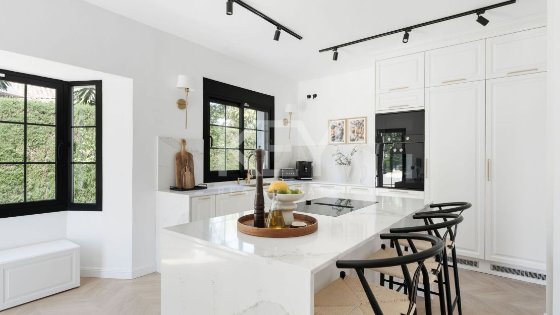 Элегантная вилла в скандинавском стиле в Монте Биарриц, Эстепона