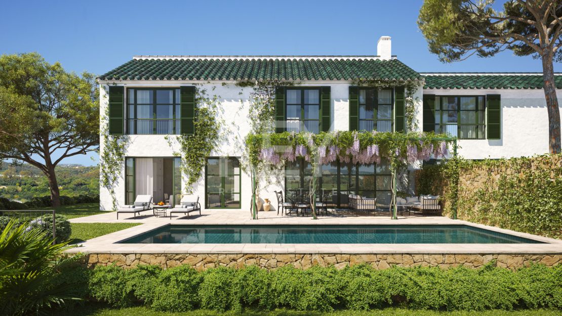 Luxury Contemporary Townhouse for Sale in Casares Near Golf and the Coast