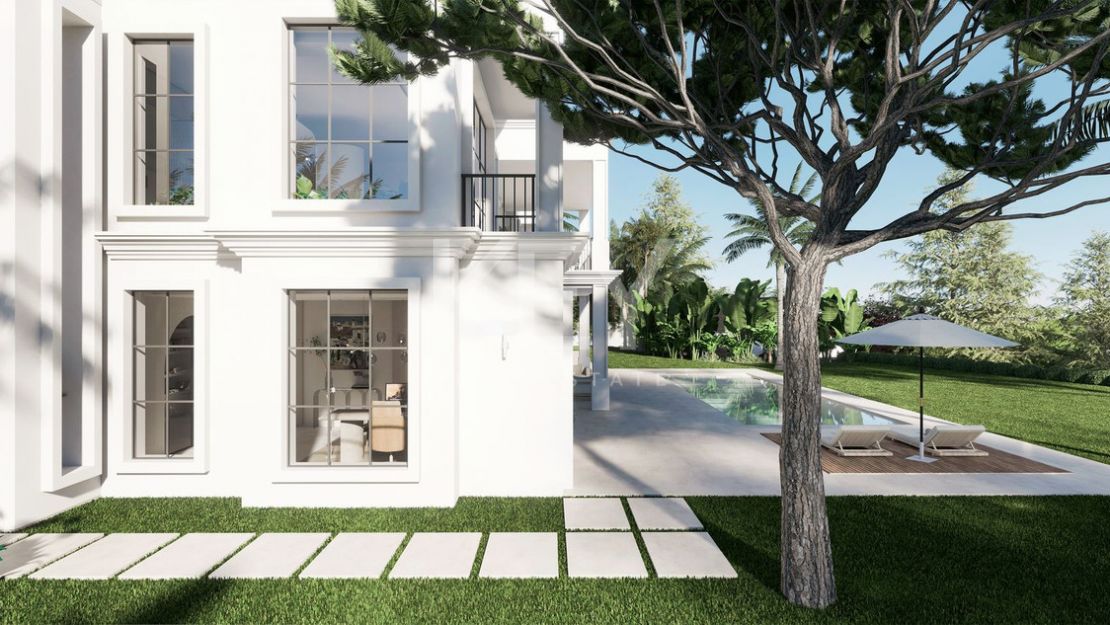 Exclusive luxury Villa with panoramic sea and golf views in El Paraiso, Estepona