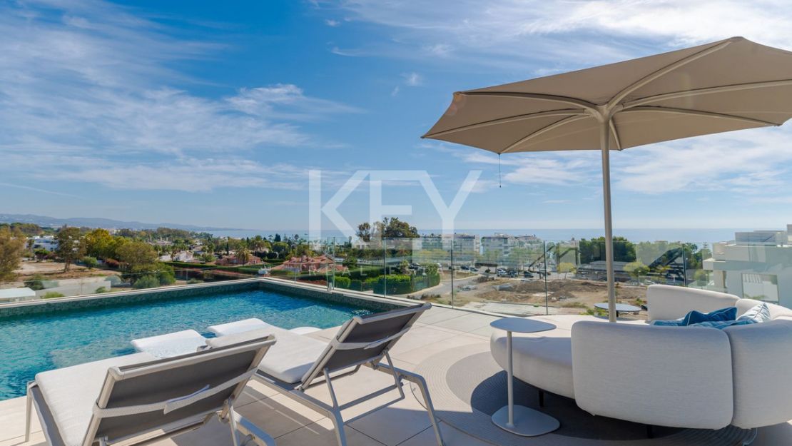 Exquisite Triplex Penthouse on Marbella’s Golden Mile