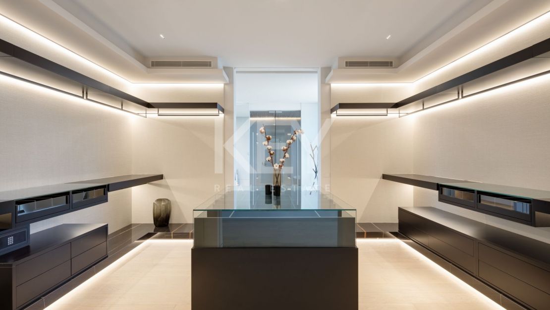 Ультрасовременная роскошная вилла с захватывающими панорамными видами в Ла Кинта