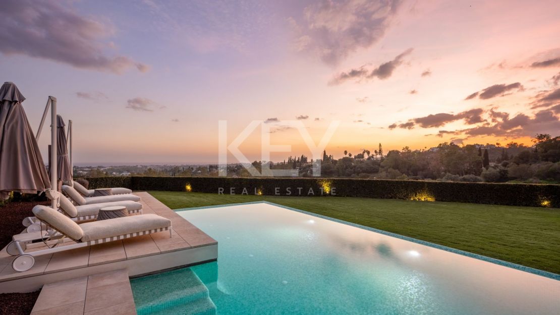 Ультрасовременная роскошная вилла с захватывающими панорамными видами в Ла Кинта