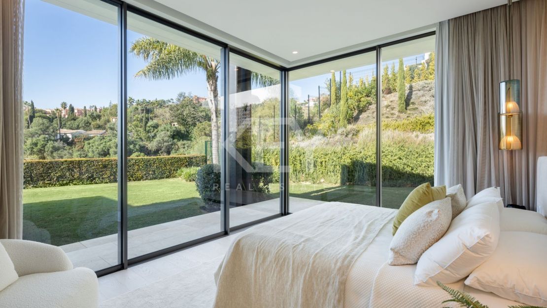 Ультрасовременная роскошная вилла с захватывающими панорамными видами в Ла Кинта