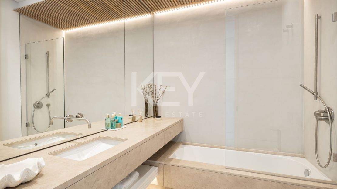 Ультрасовременная роскошная вилла с захватывающими панорамными видами в Ла Кинта