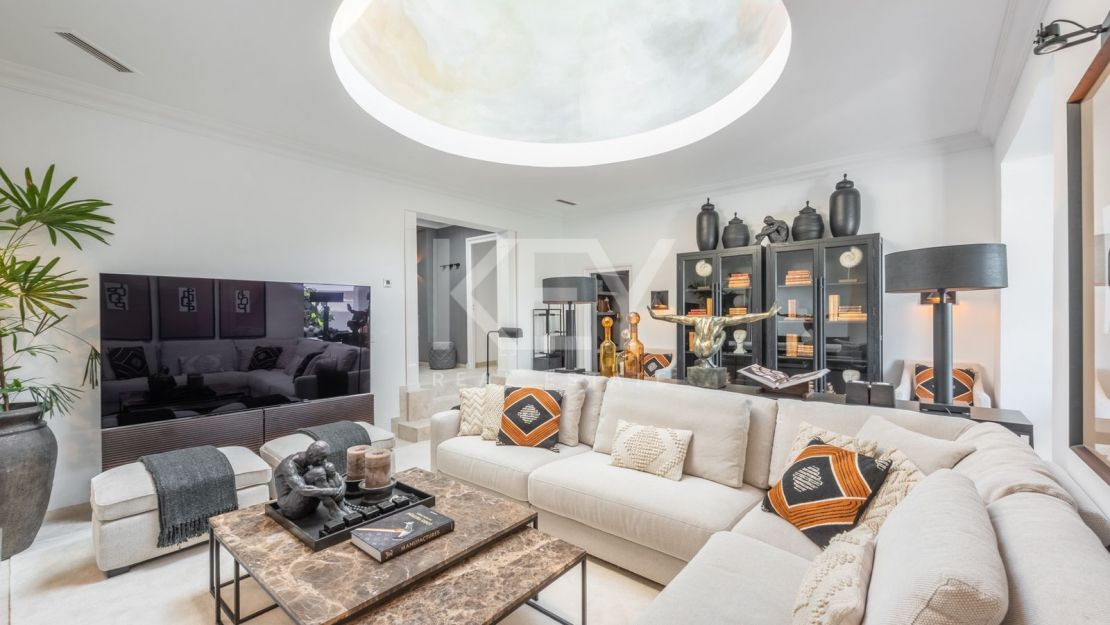 Современный таунхаус с панорамным видом на Золотую Милю Марбельи