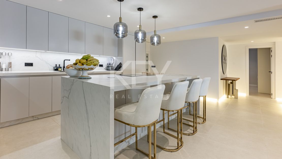 Exclusive apartment in prestigious Marbella’s Golden Mile