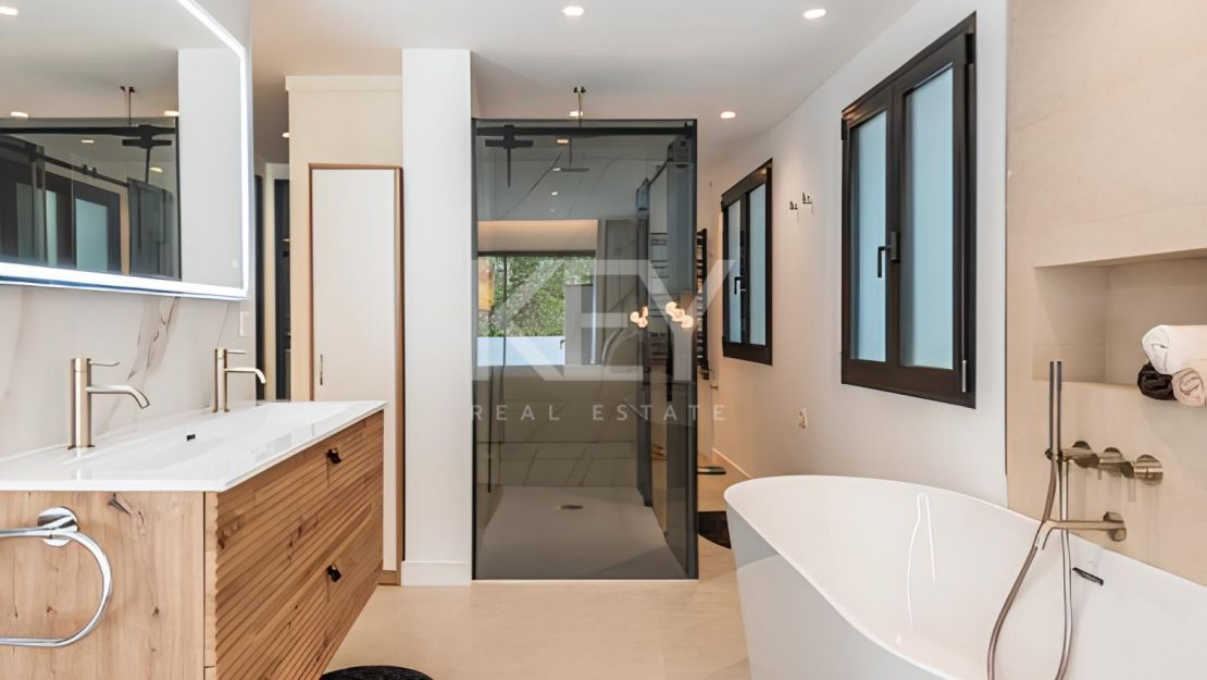 Exclusive apartment in prestigious Marbella’s Golden Mile