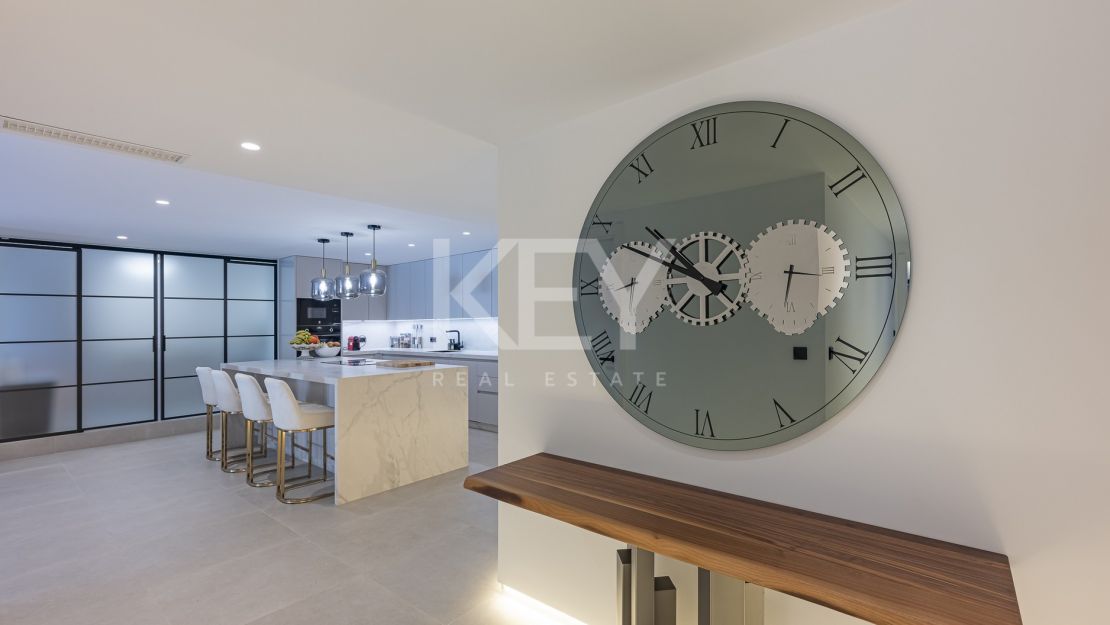 Exclusive apartment in prestigious Marbella’s Golden Mile