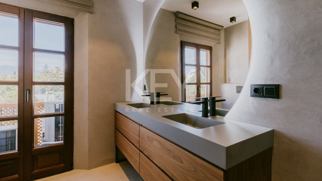 Элегантный таунхаус в самом сердце Золотой Мили Марбельи