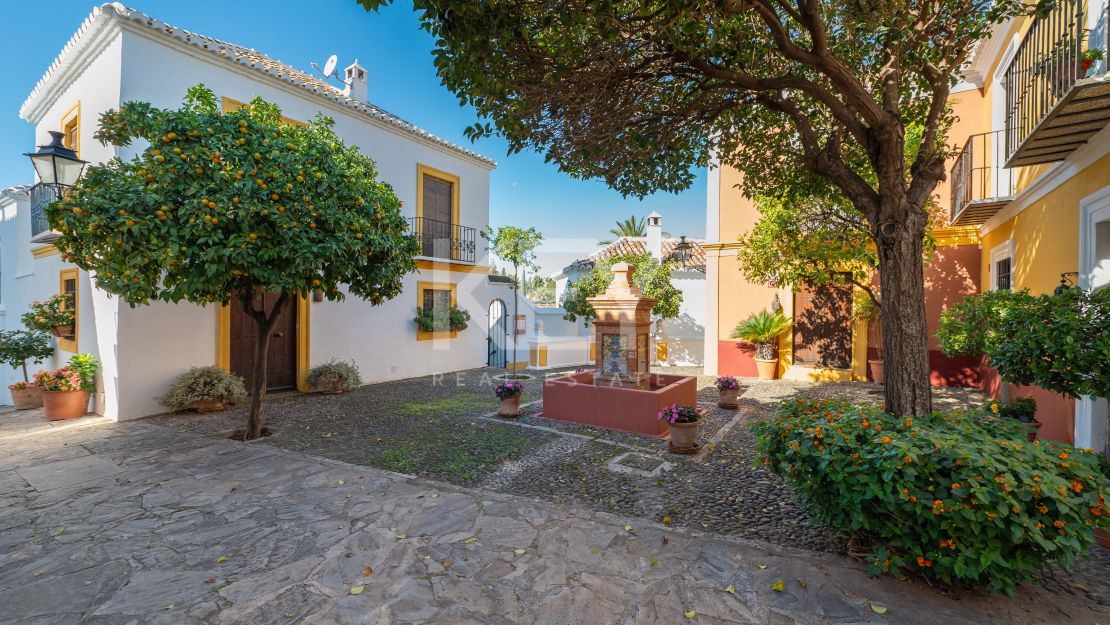 Элегантный таунхаус в самом сердце Золотой Мили Марбельи