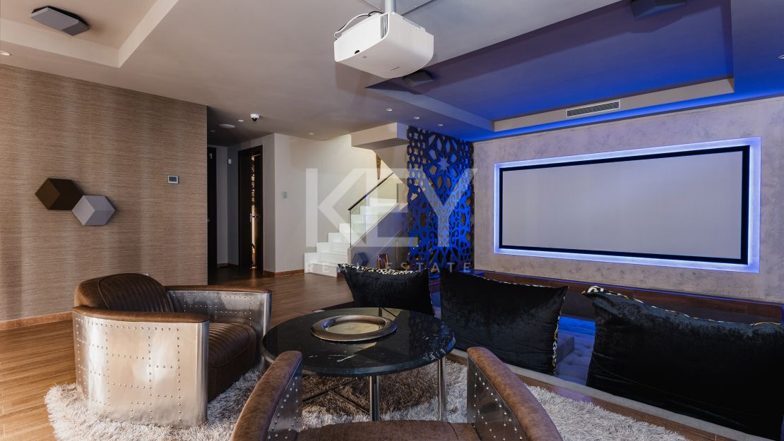 Элегантный дуплекс на первом этаже в La Reserva de Sierra Blanca, Марбелья