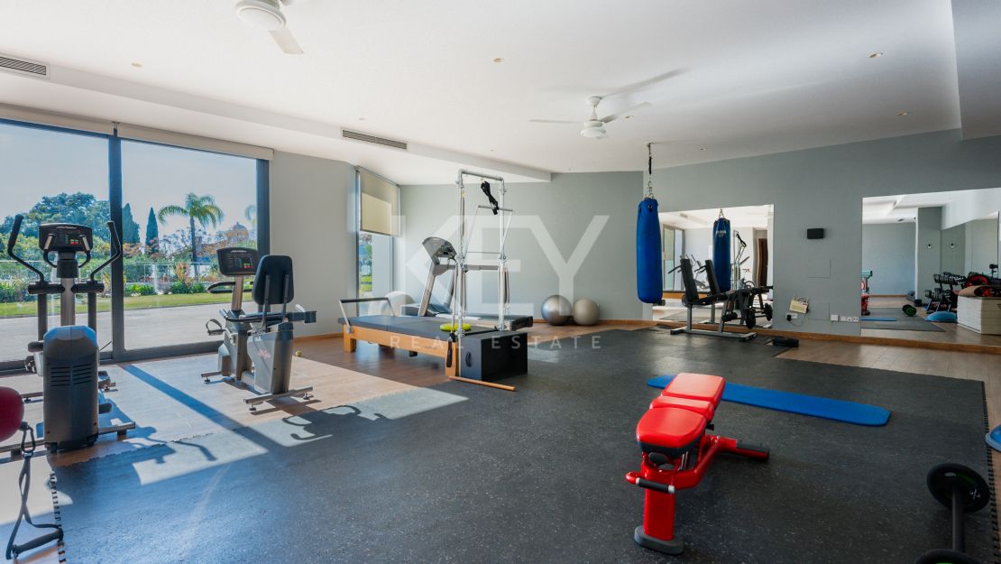 Элегантный дуплекс на первом этаже в La Reserva de Sierra Blanca, Марбелья