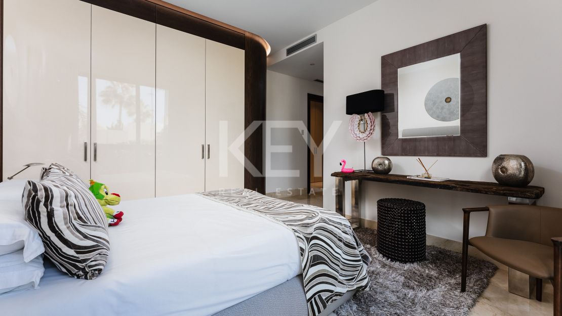 Элегантный дуплекс на первом этаже в La Reserva de Sierra Blanca, Марбелья